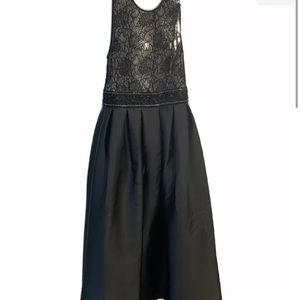 Max Duggal gown size 8